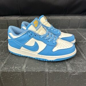 Nike Dunk Low UNC Size 6.5 W